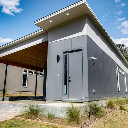 Brand New Luxurious Home